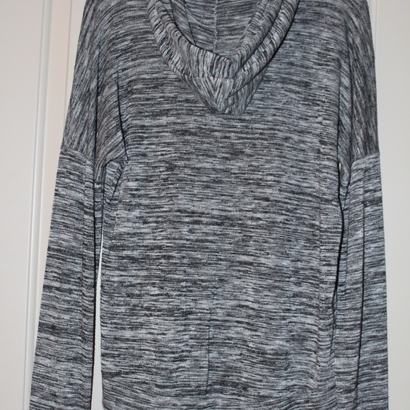 TJ Maxx Gray Hoodie Sweater Women’s Small - Picture 2 of 2